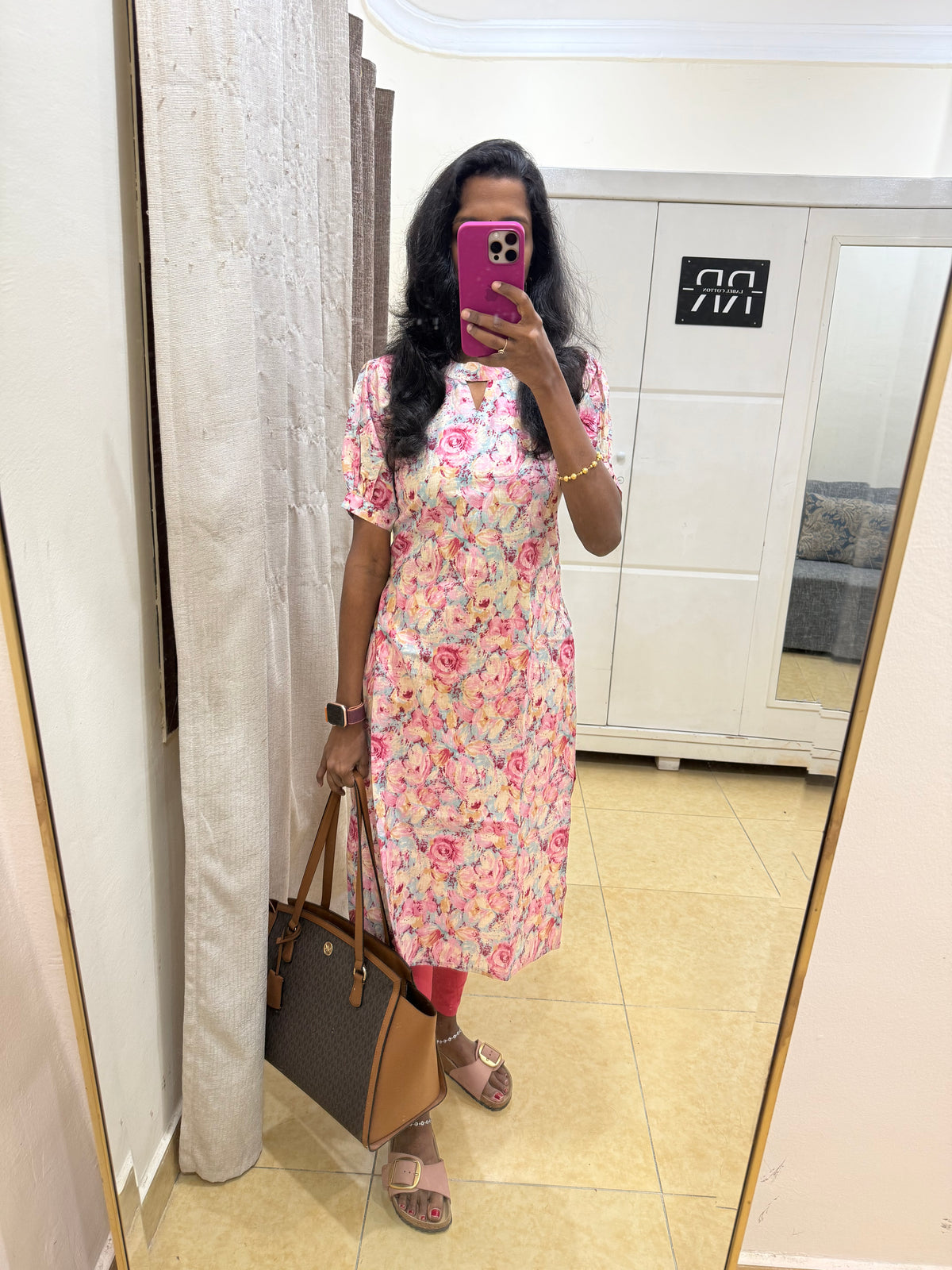 Pastel Petals – Pink Floral Printed Straight Kurta with subtle keyhole cutout at the round neckline